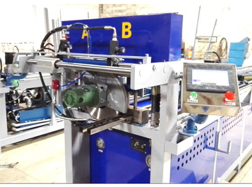 德川機械 專業制造，廠家直銷——兩工位數控沖孔機與護欄沖孔機的卓越選擇